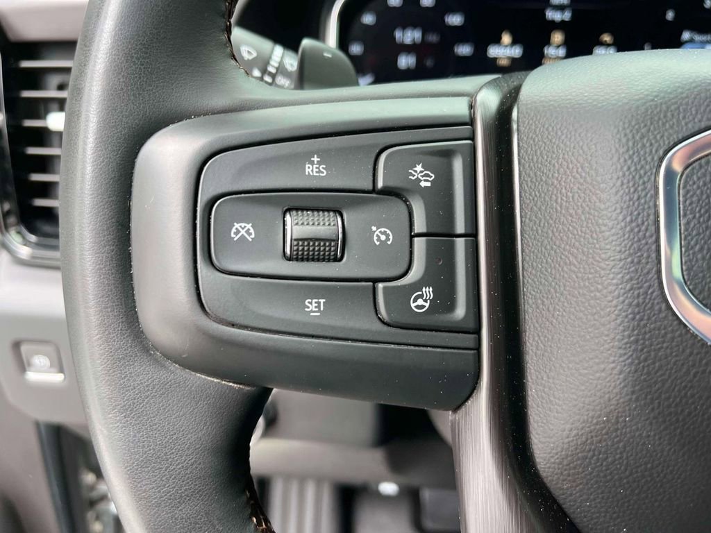 Used 2024 Sterling Metallic GMC AT4 image 30