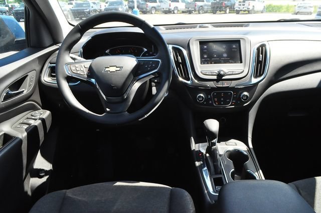 Used 2024 Lakeshore Blue Metallic Chevrolet LT image 18