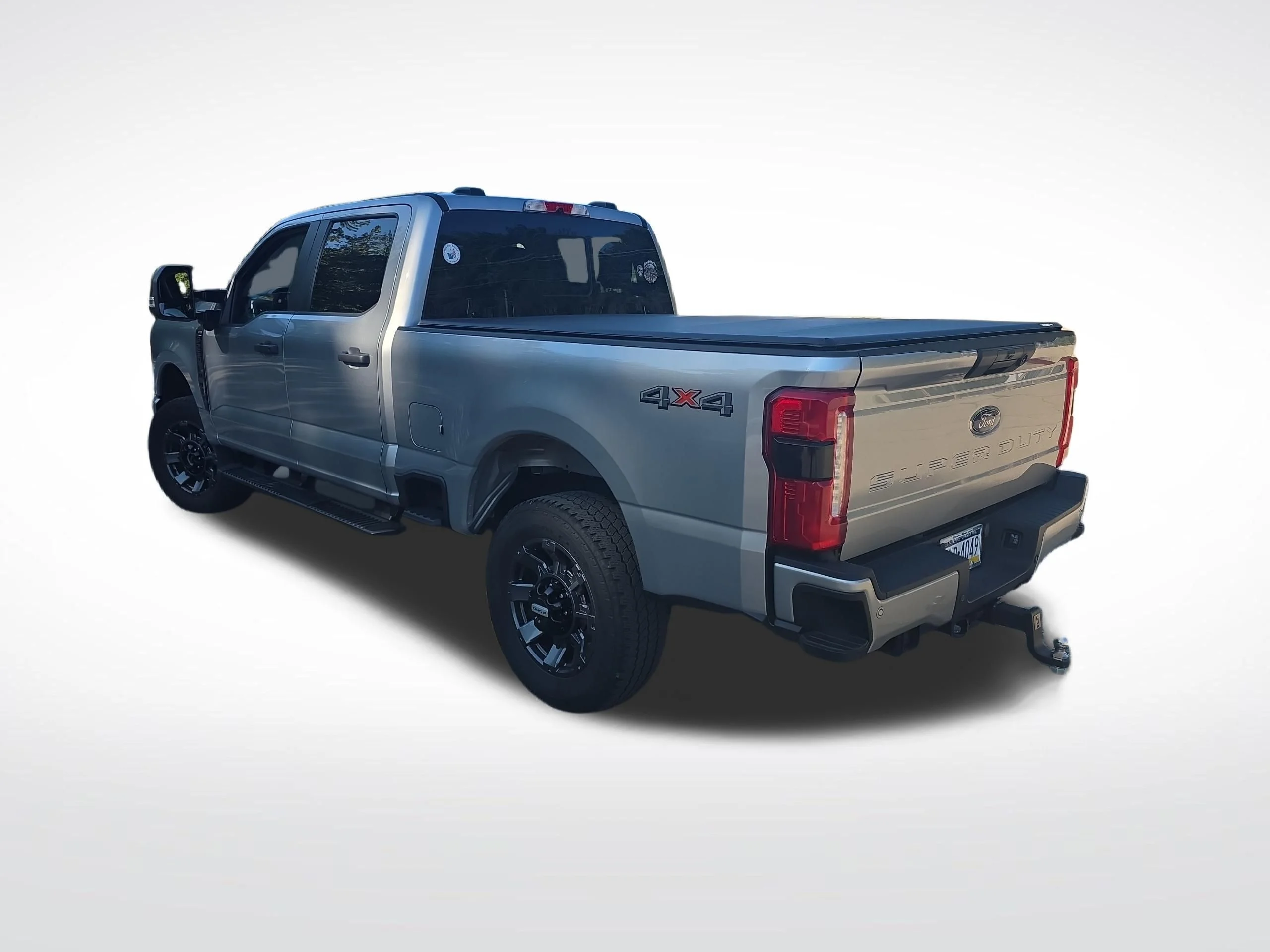 Used 2024 Iconic Silver Metallic Ford XL image 7