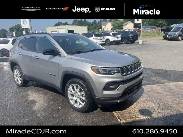 2023 Jeep Compass Latitude Lux