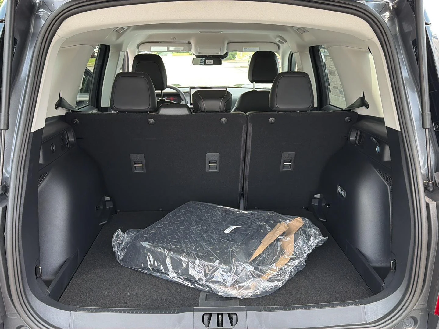 New 2026 Carbonized Gray Ford Outer Banks image 32