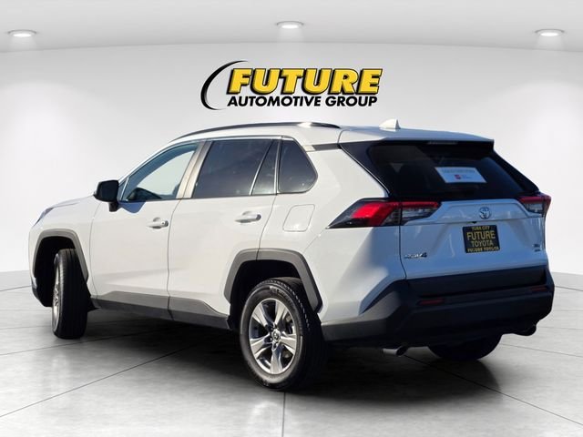Used 2025 White Toyota XLE image 6