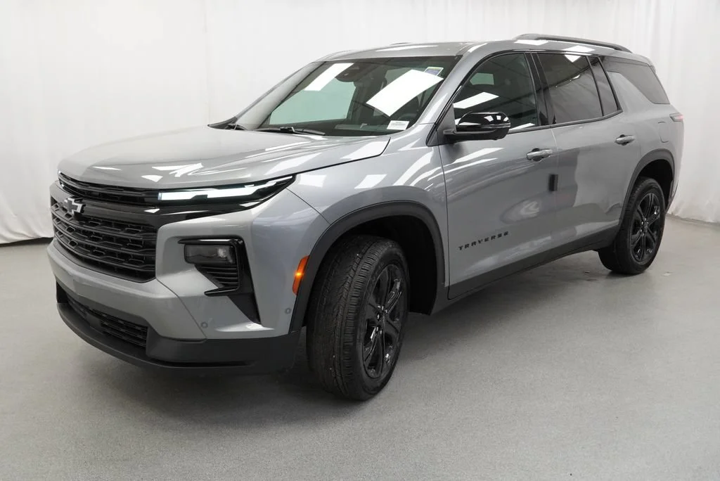 New 2027 Sterling Gray Metallic Chevrolet LT image 4