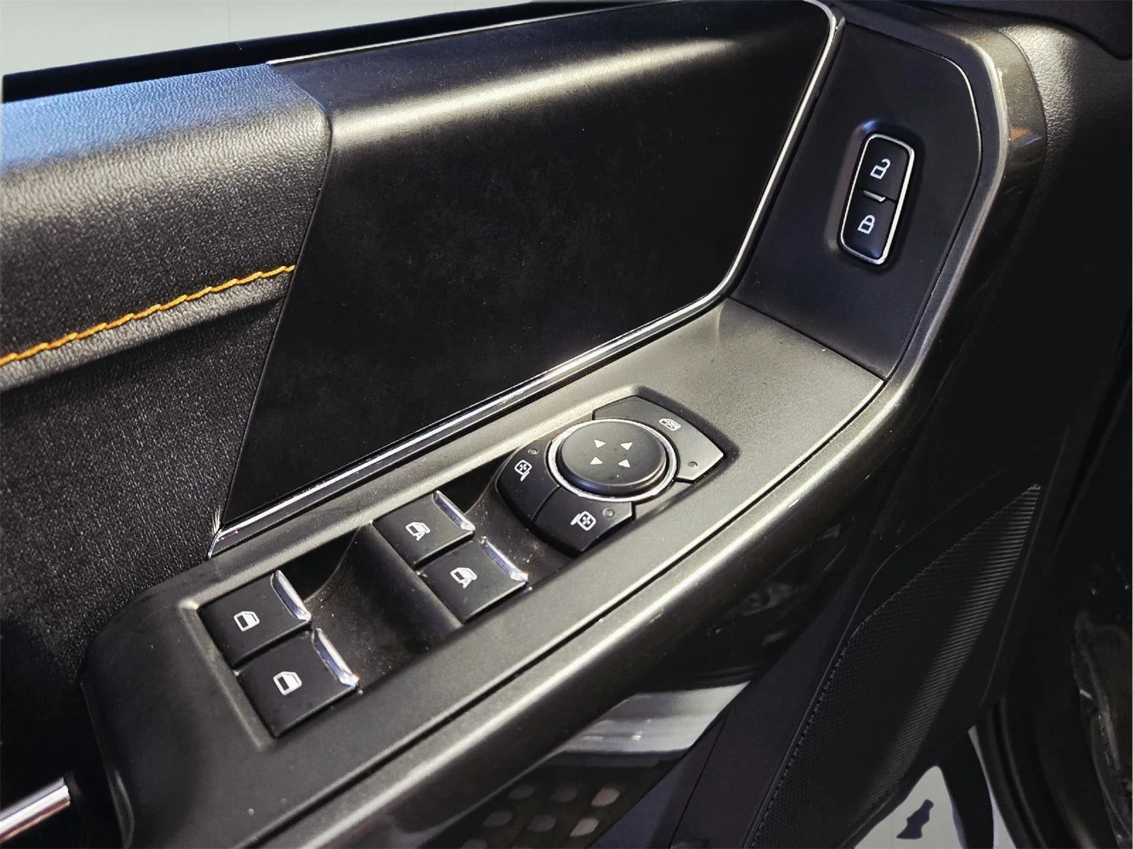 Used 2023 Avalanche Gray Ford Tremor image 13
