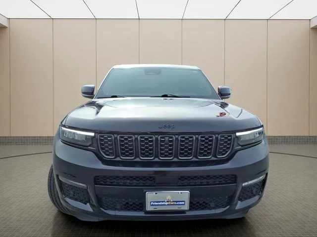 Used 2025 Black Jeep Summit image 4