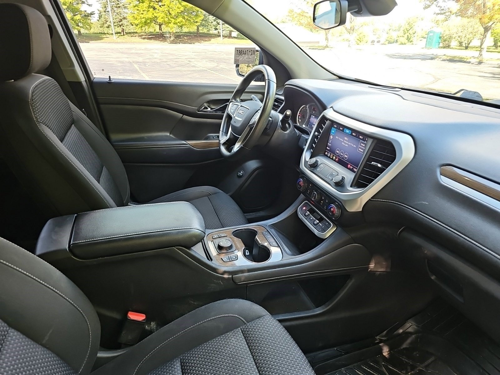 Used 2021 Midnight Blue Metallic GMC SLE image 9