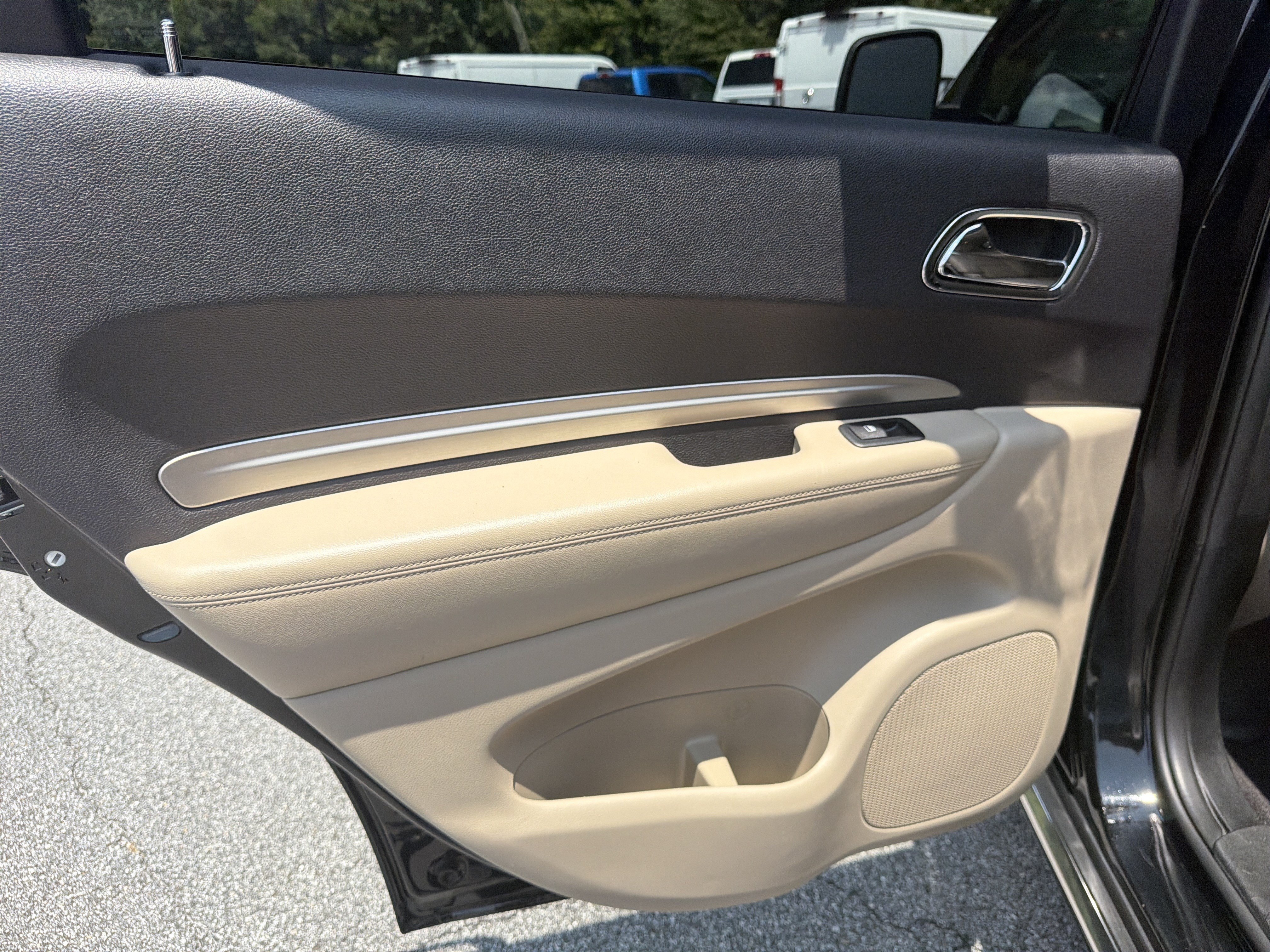 Used 2018 DB Black Clearcoat Dodge SXT image 27
