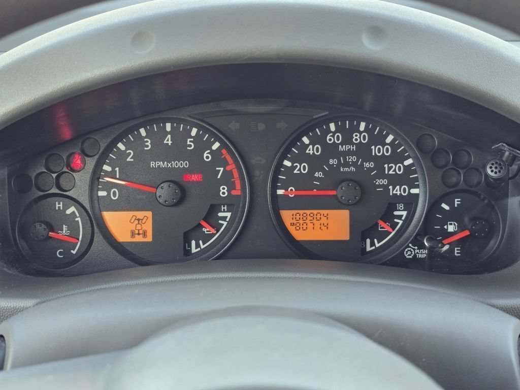 Used 2007 Super Black Nissan SE image 11