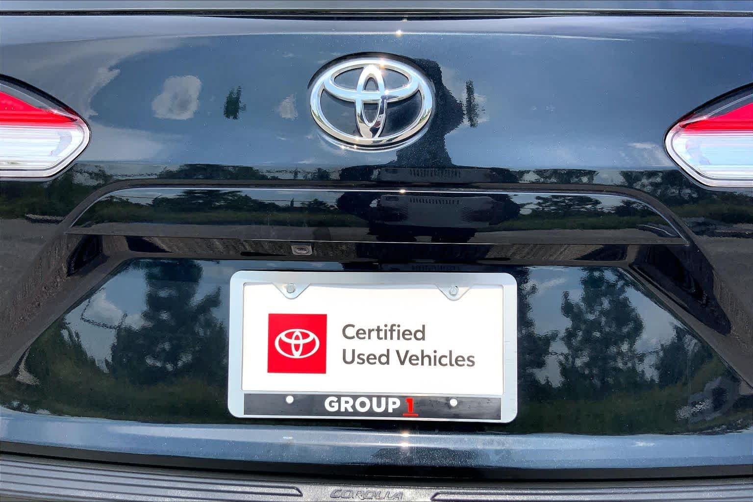 Used 2025 Jet Black Toyota L image 10