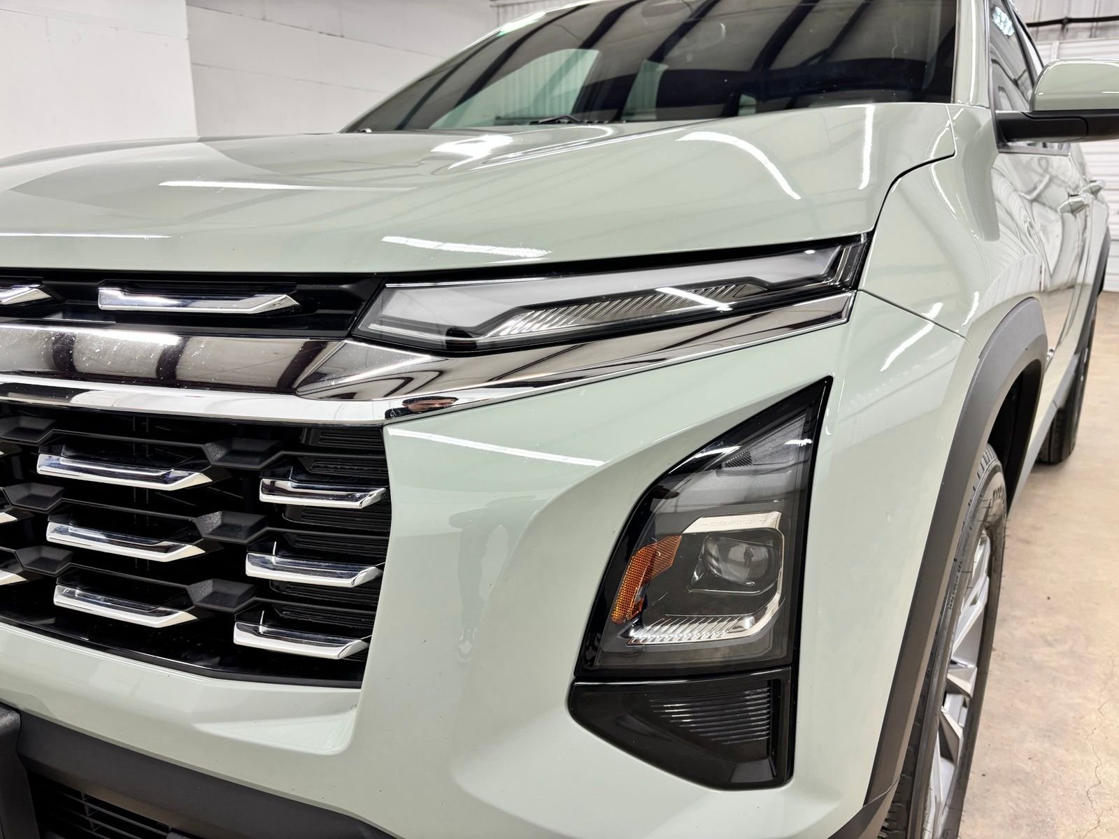 Used 2025 Green Chevrolet LT image 9