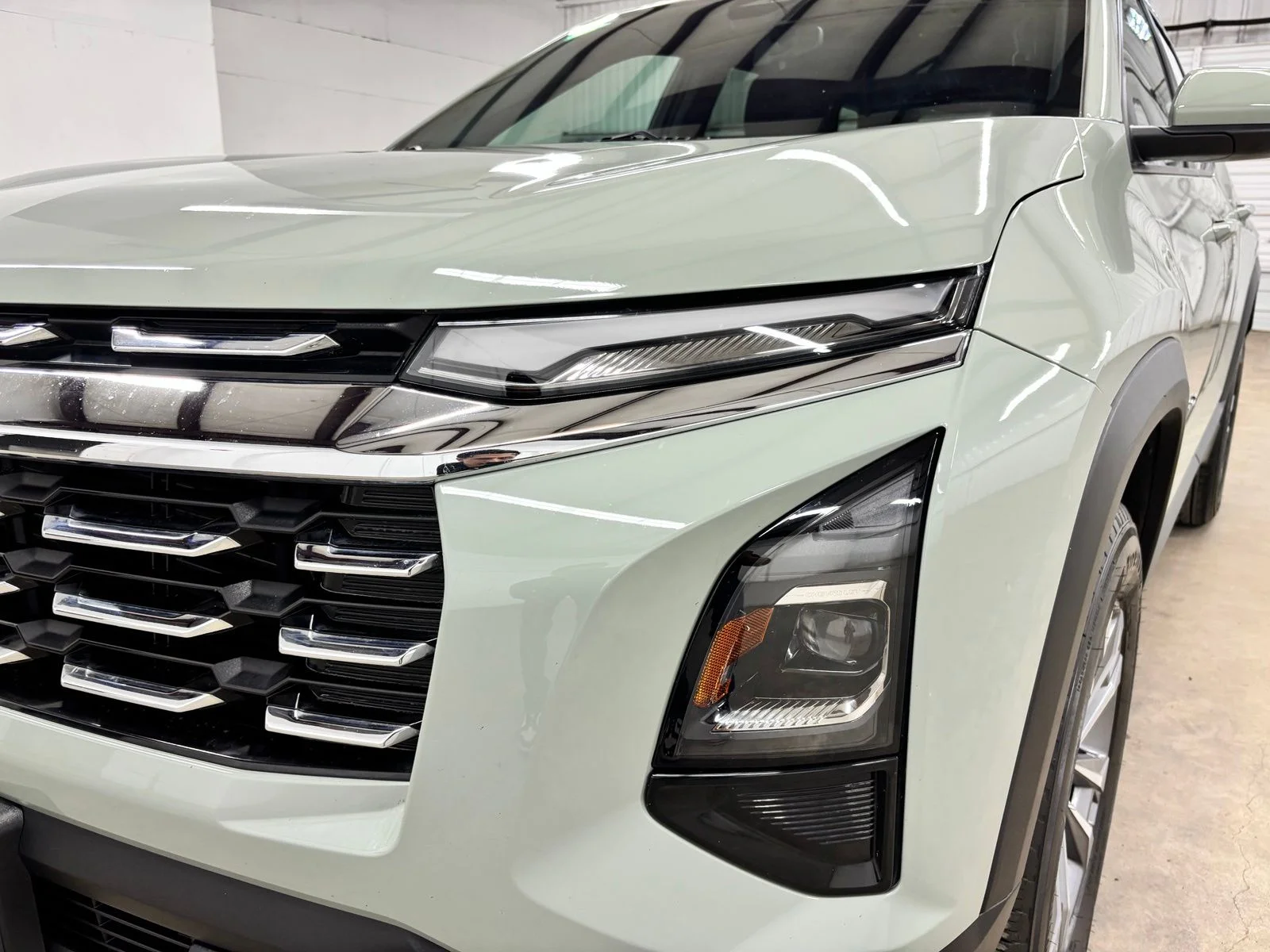 Used 2025 Green Chevrolet LT image 9