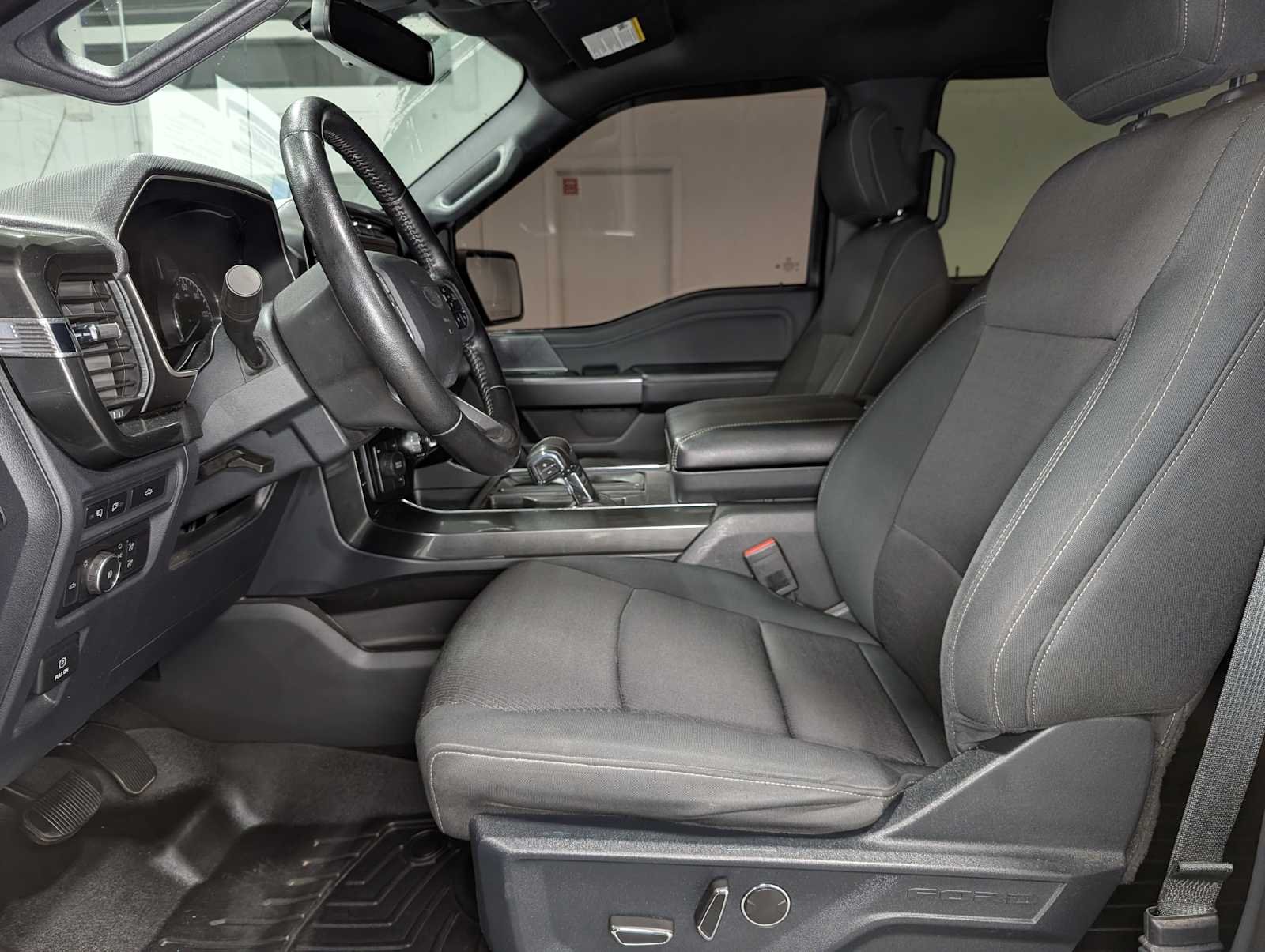 Used 2021 Agate Black Ford XLT image 4