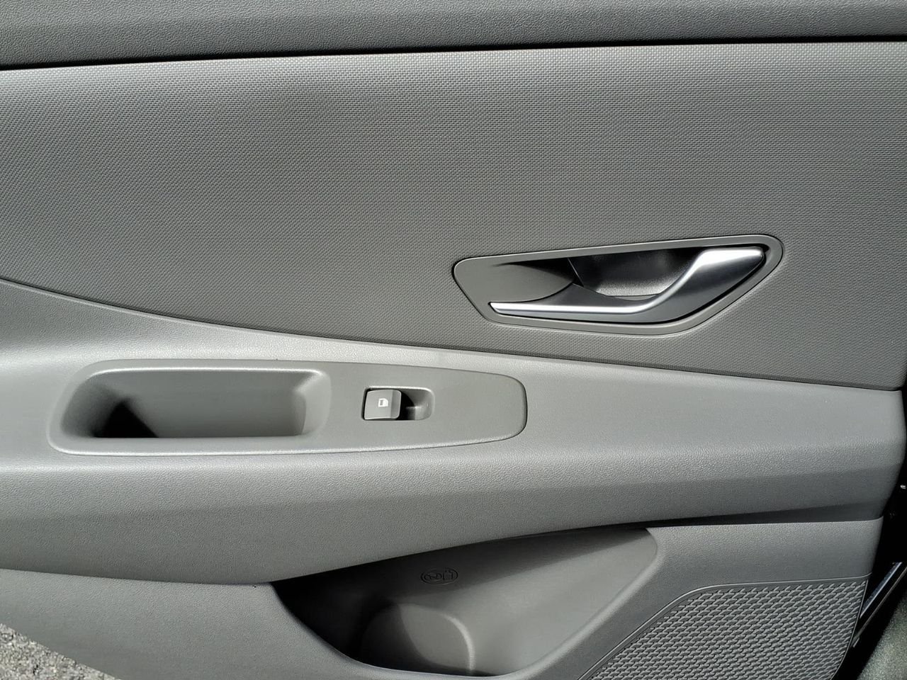 New 2026 Amazon Gray Hyundai SE image 16