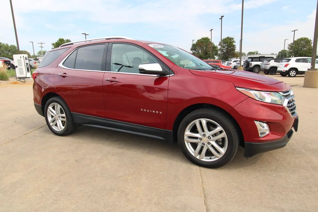Used 2019 Cajun Red Tintcoat Chevrolet Premier image 3