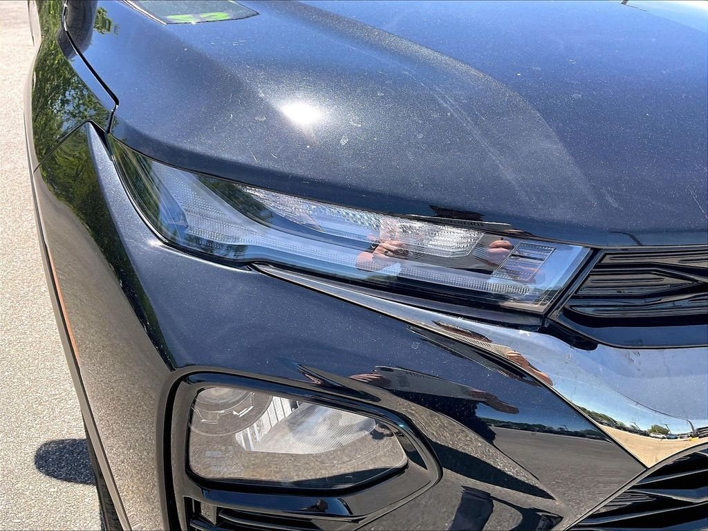 Used 2023 Mosaic Black Metallic Chevrolet RS image 29
