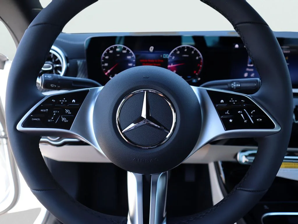Certified Used 2026 Polar White Mercedes-Benz CLA 250 image 32
