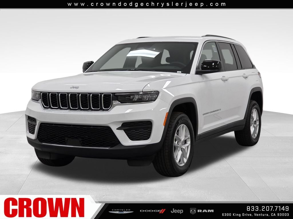 New 2026 Bright White Clear-Coat Exterior Paint Jeep Laredo image 1