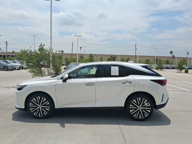 Used 2024 White Lexus 350 Premium Plus image 3