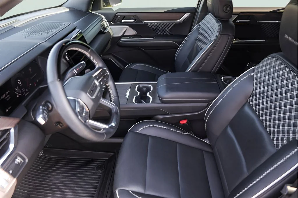 Used 2024 Black GMC Denali image 12