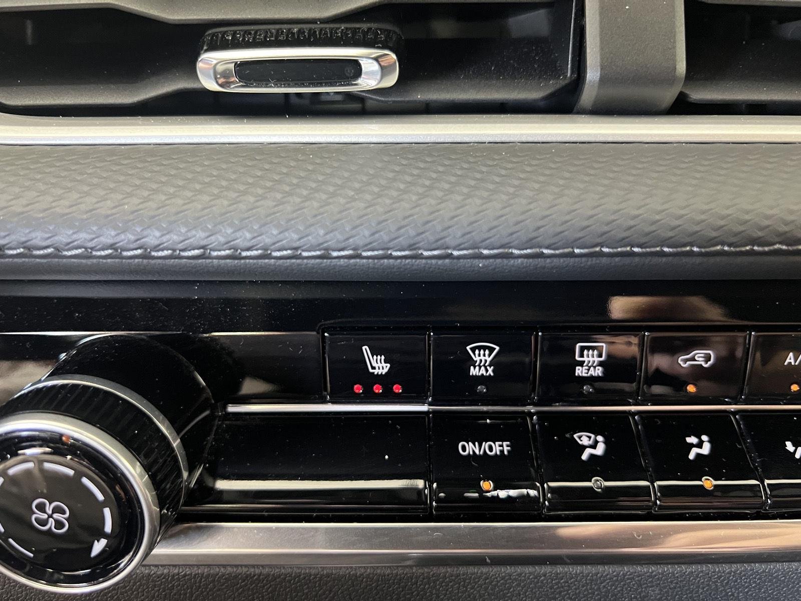 Used 2025 Mosaic Black Metallic Chevrolet FWD LT image 16