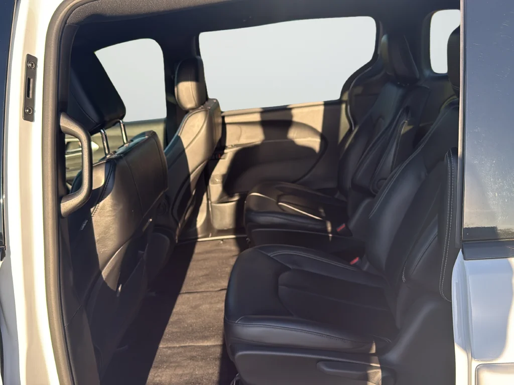 Used 2024 White Chrysler Select S Appearance image 24
