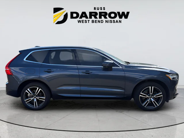 Used 2018 Blue Volvo T5 Momentum image 6