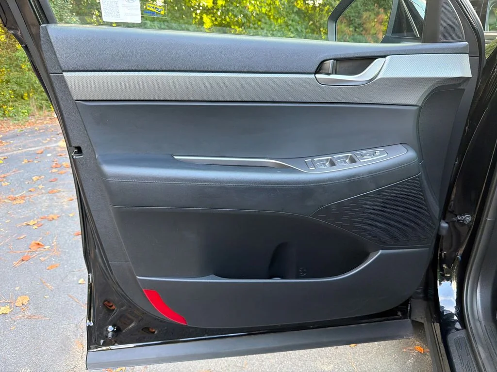 Used 2025 Black Hyundai XRT image 10
