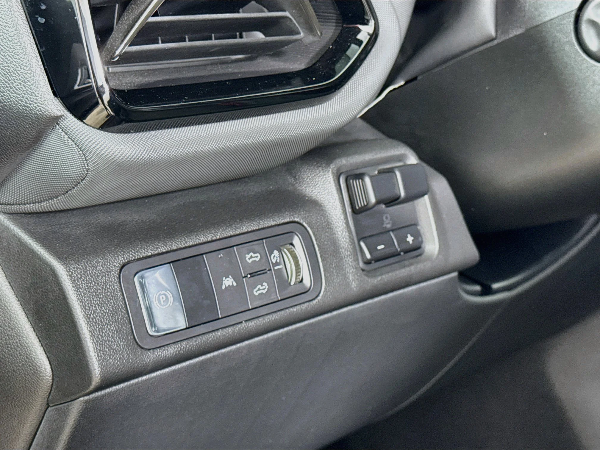 Used 2026 Black Chevrolet Trail Boss - Max Range image 12