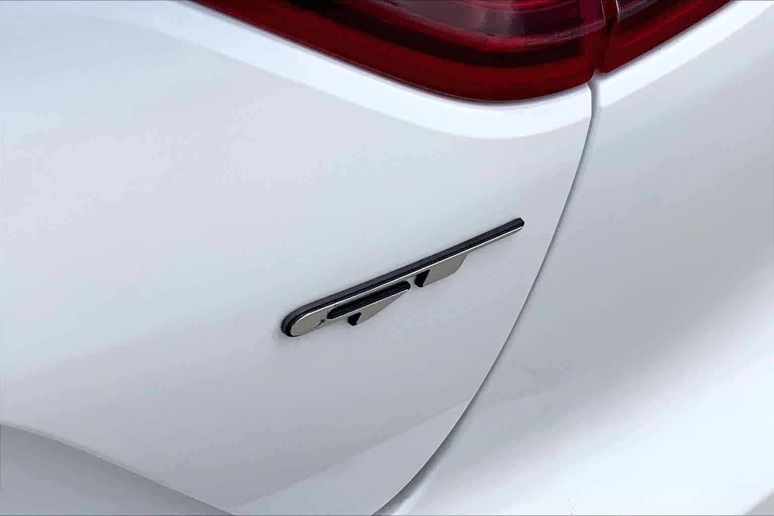 Used 2021 Snow White Pearl Kia GT2 image 10