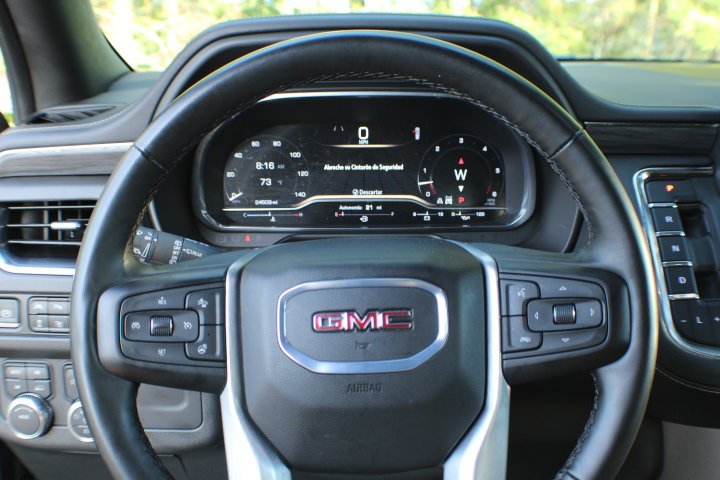 Used 2024 Onyx Black GMC SLT image 9