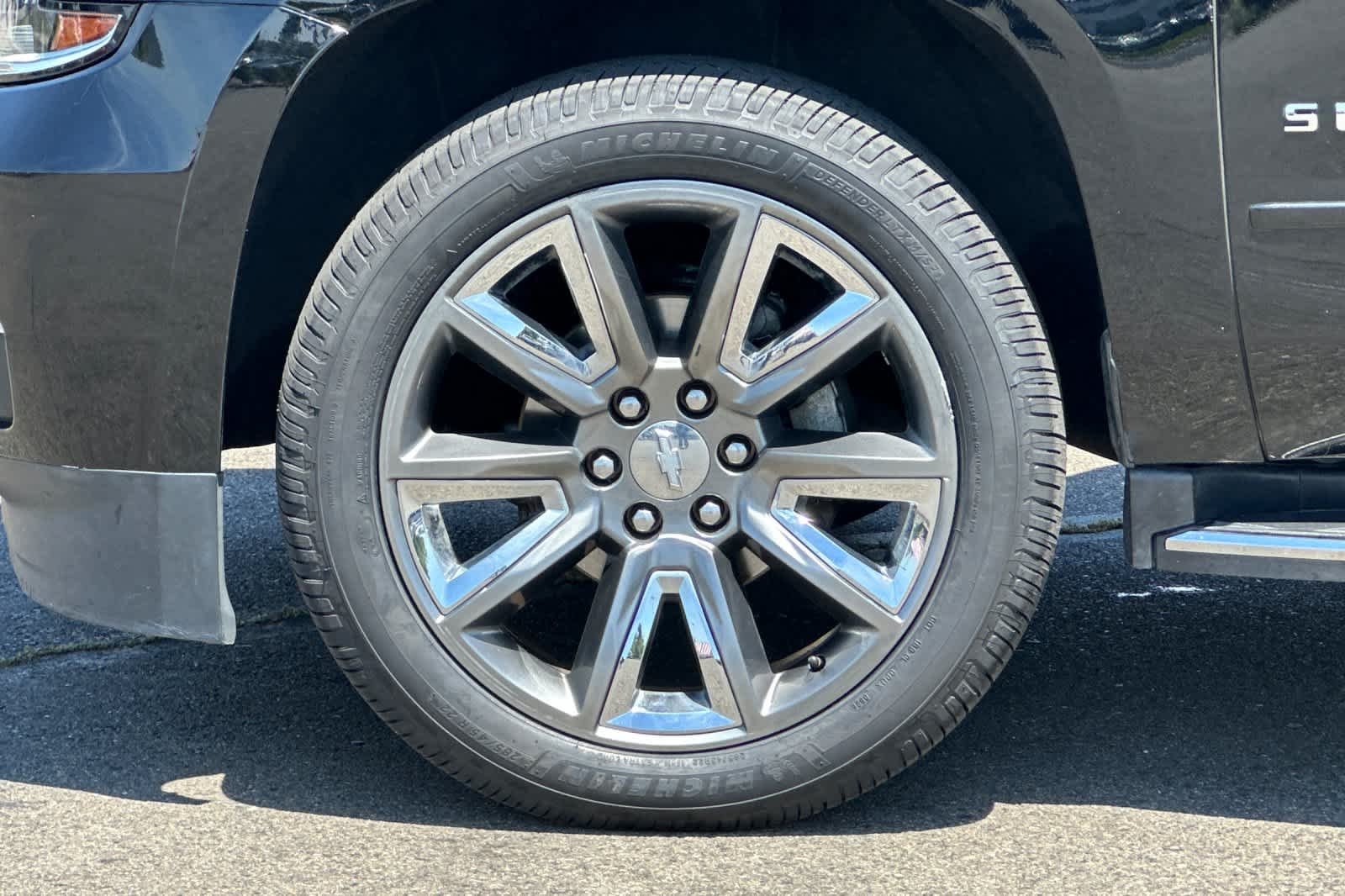 Used 2019 Black Chevrolet Premier image 33