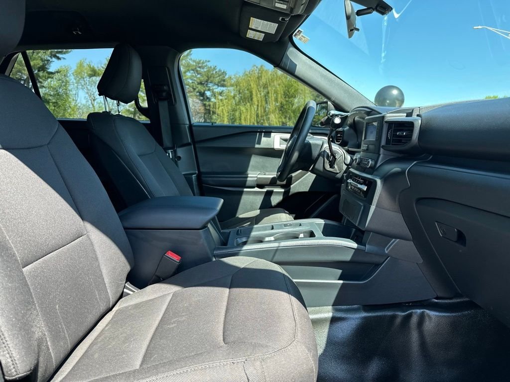 Used 2020 Beige Ford Base image 22