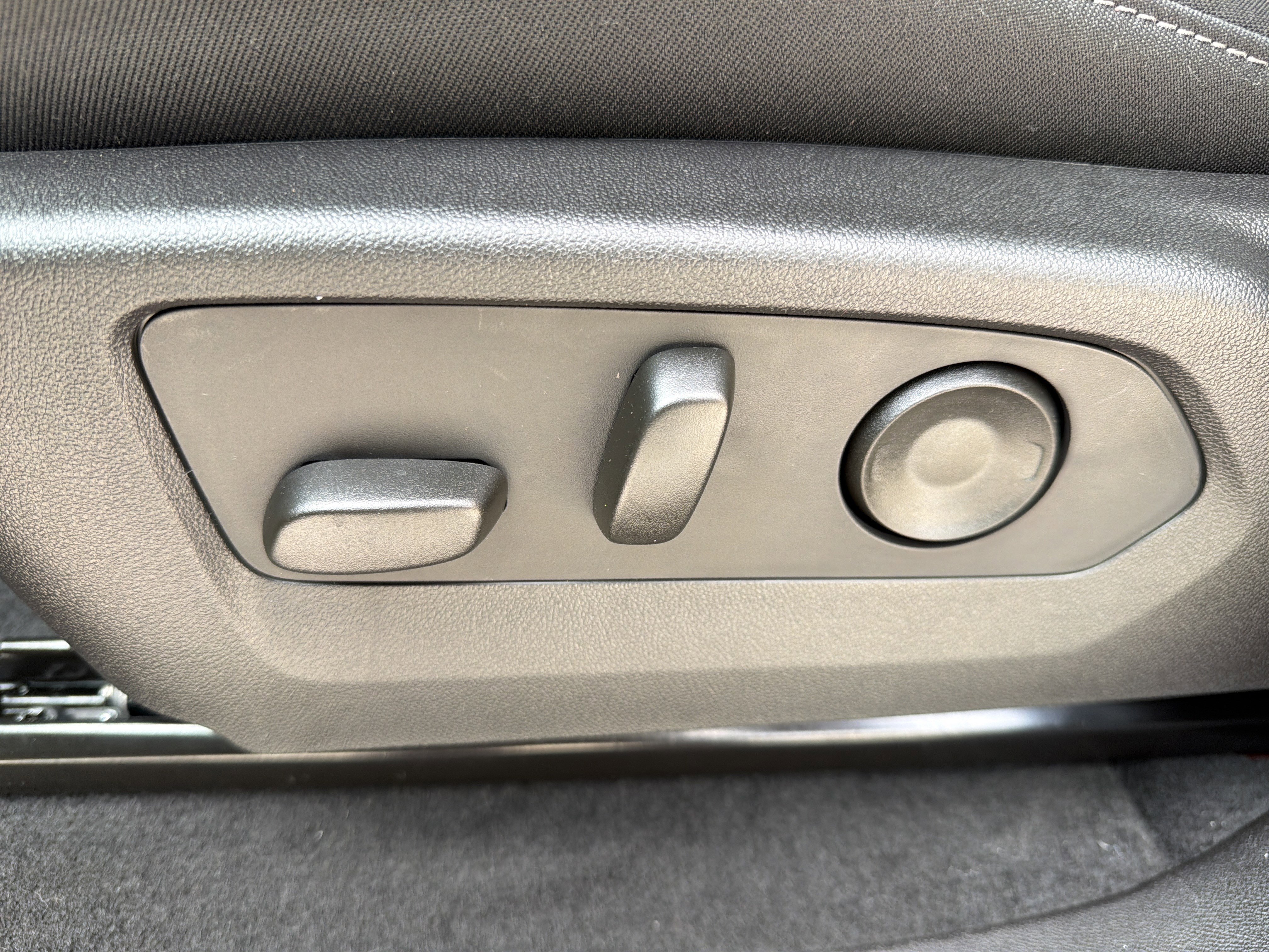 2026 GMC Canyon Elevation - Photo 20