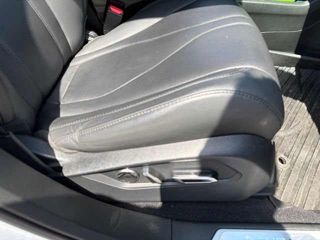 Used 2021 Platinum White Pearl Acura Base image 8