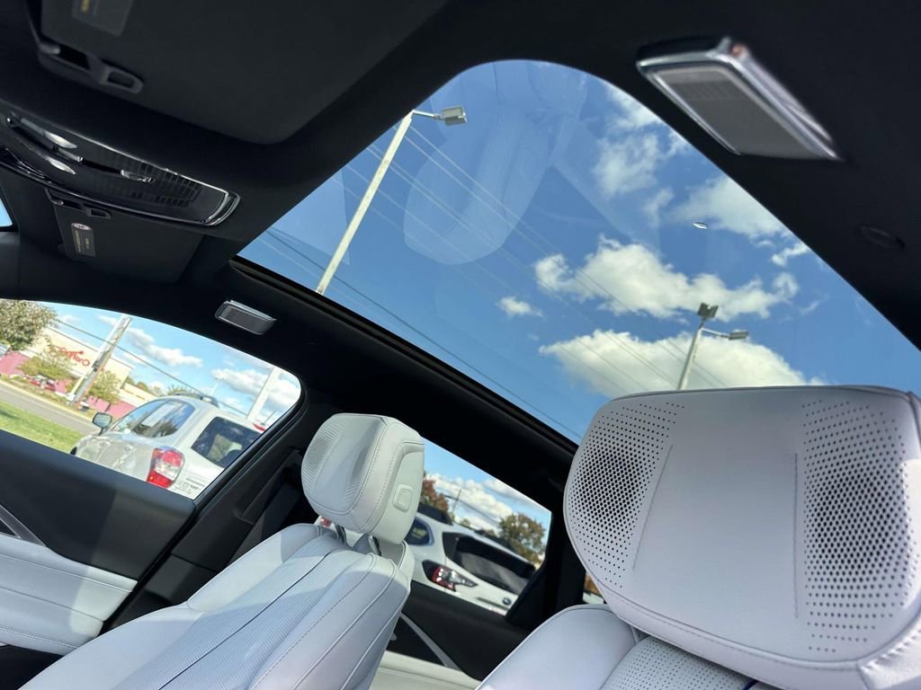 2026 Cadillac LYRIQ Premium Sport - Photo 17