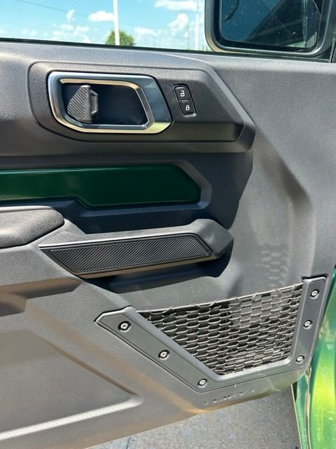 Used 2025 Green Ford Base image 12