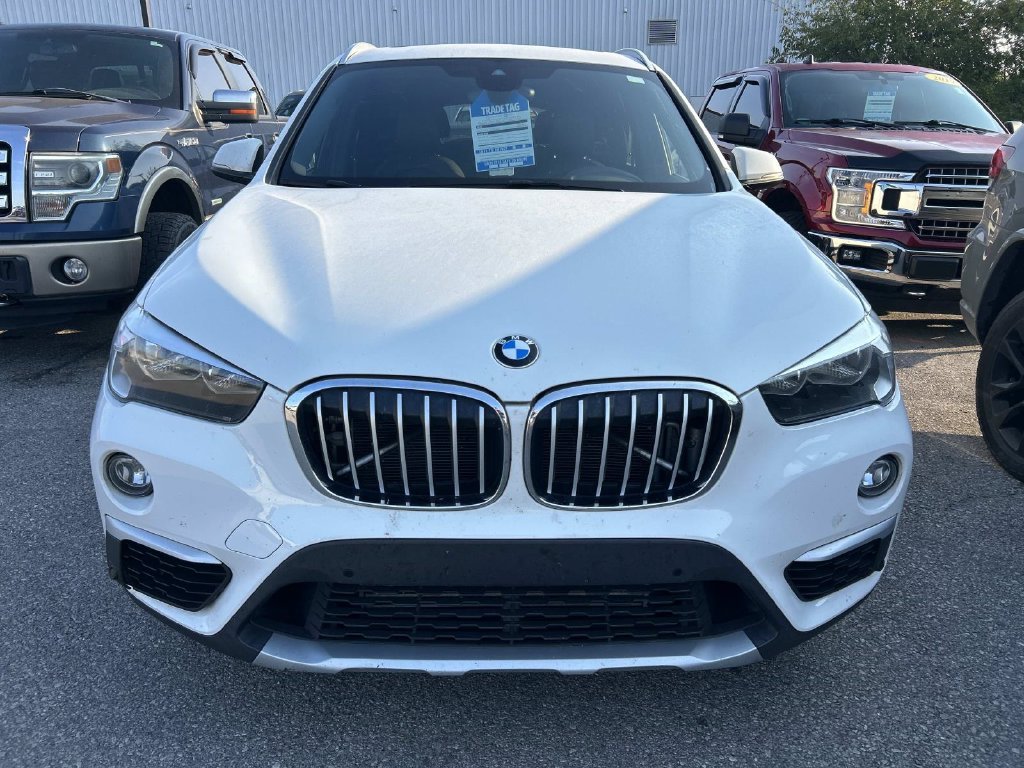 Used 2019 Alpine White BMW sDrive28i image 6