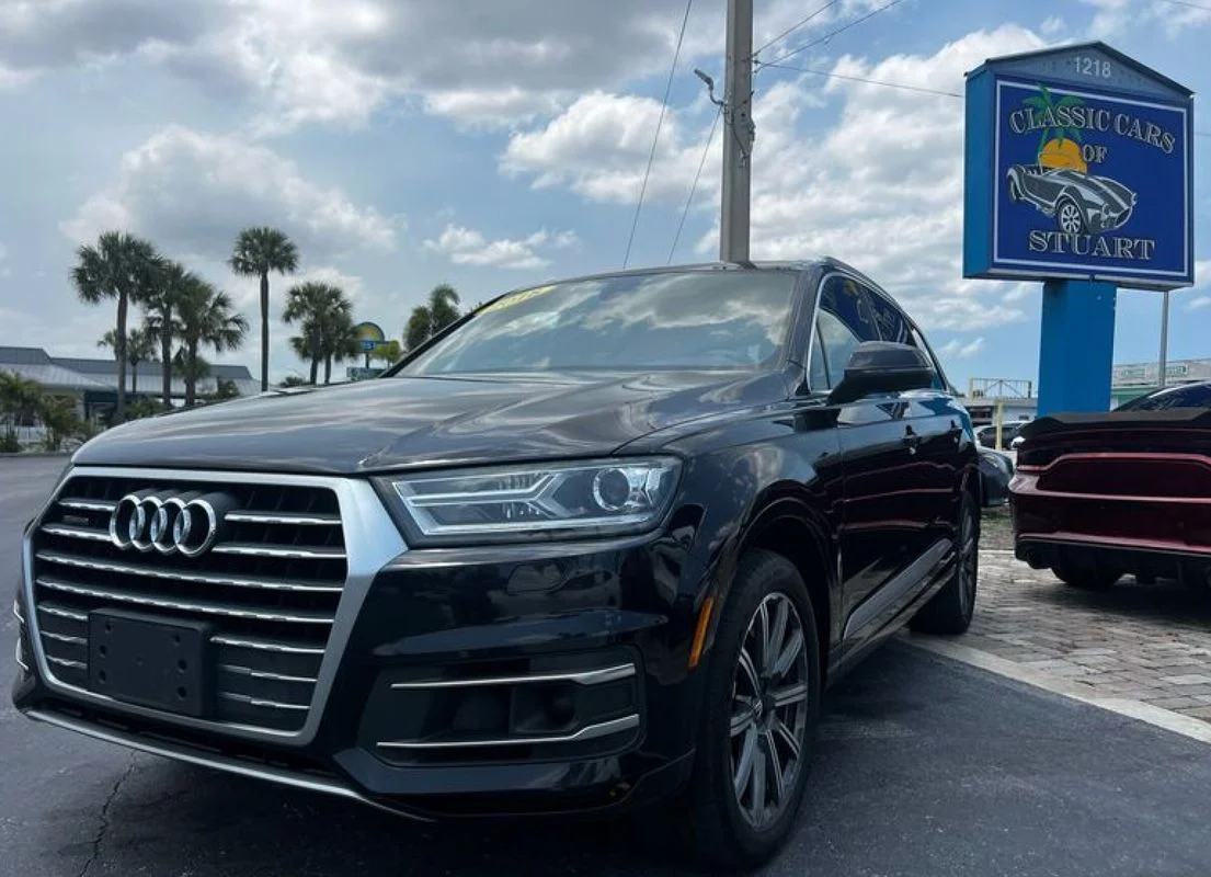 Used 2018  Audi 3.0T Premium image 1