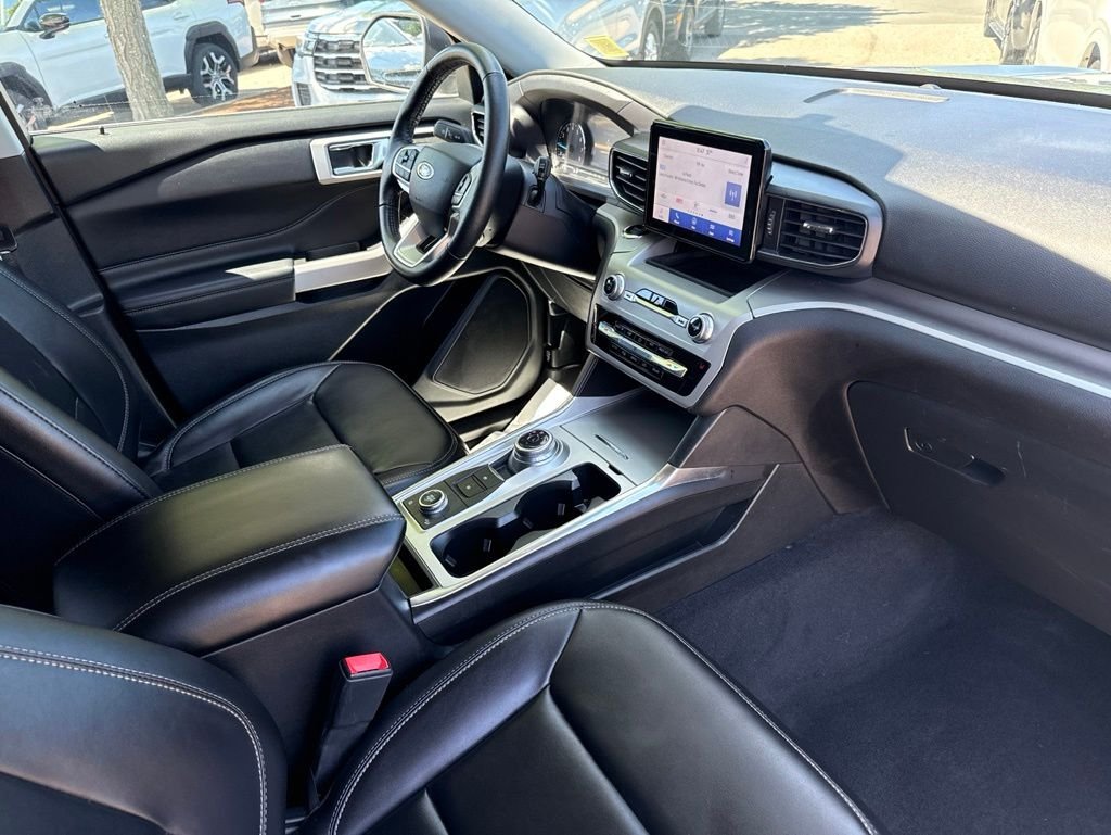 Used 2022 Silver Ford XLT image 30