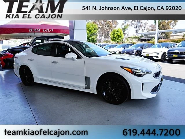 Certified Used 2018 White Kia Premium image 10
