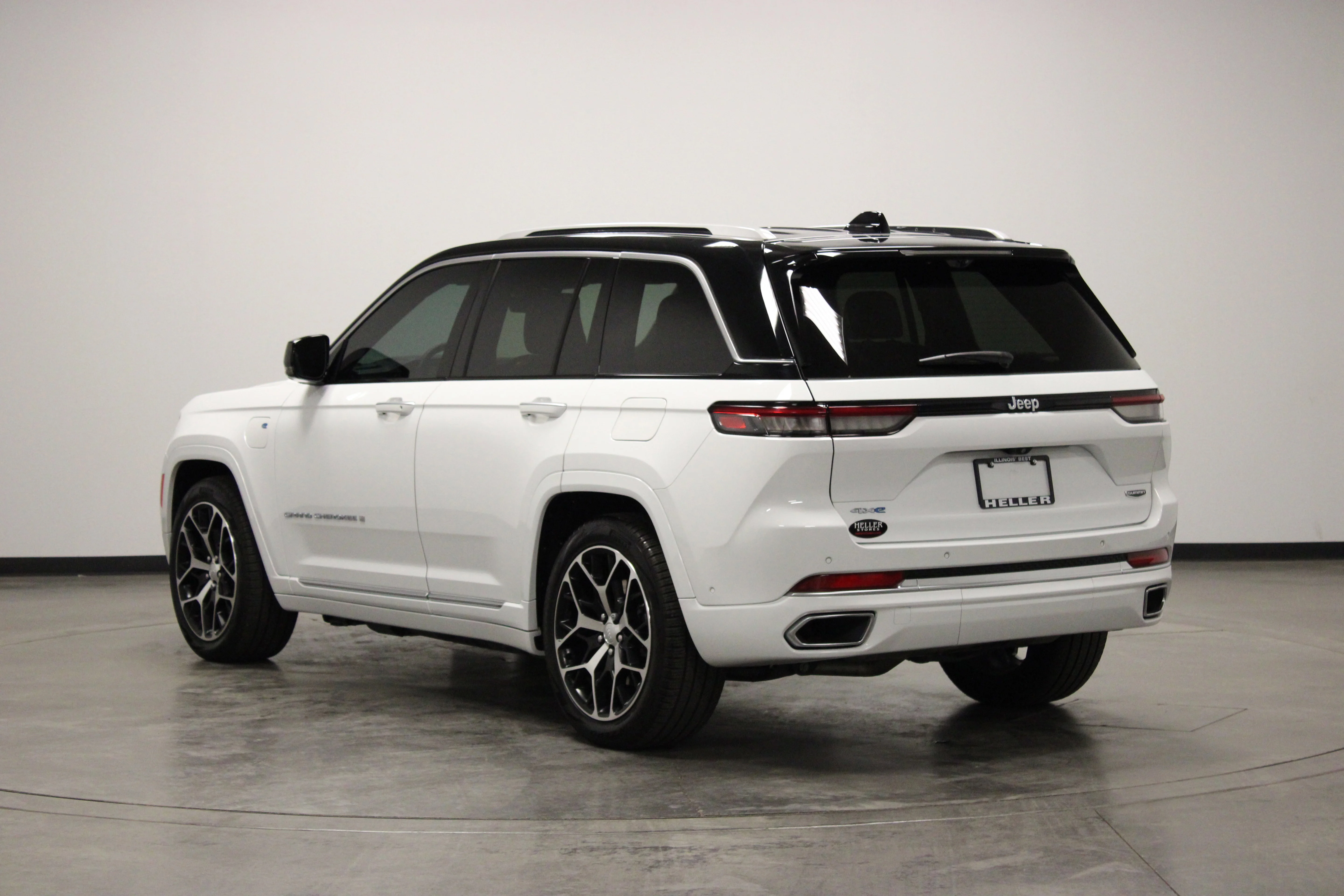 Used 2022 Bright White Clearcoat Jeep Summit Reserve 4xe image 6