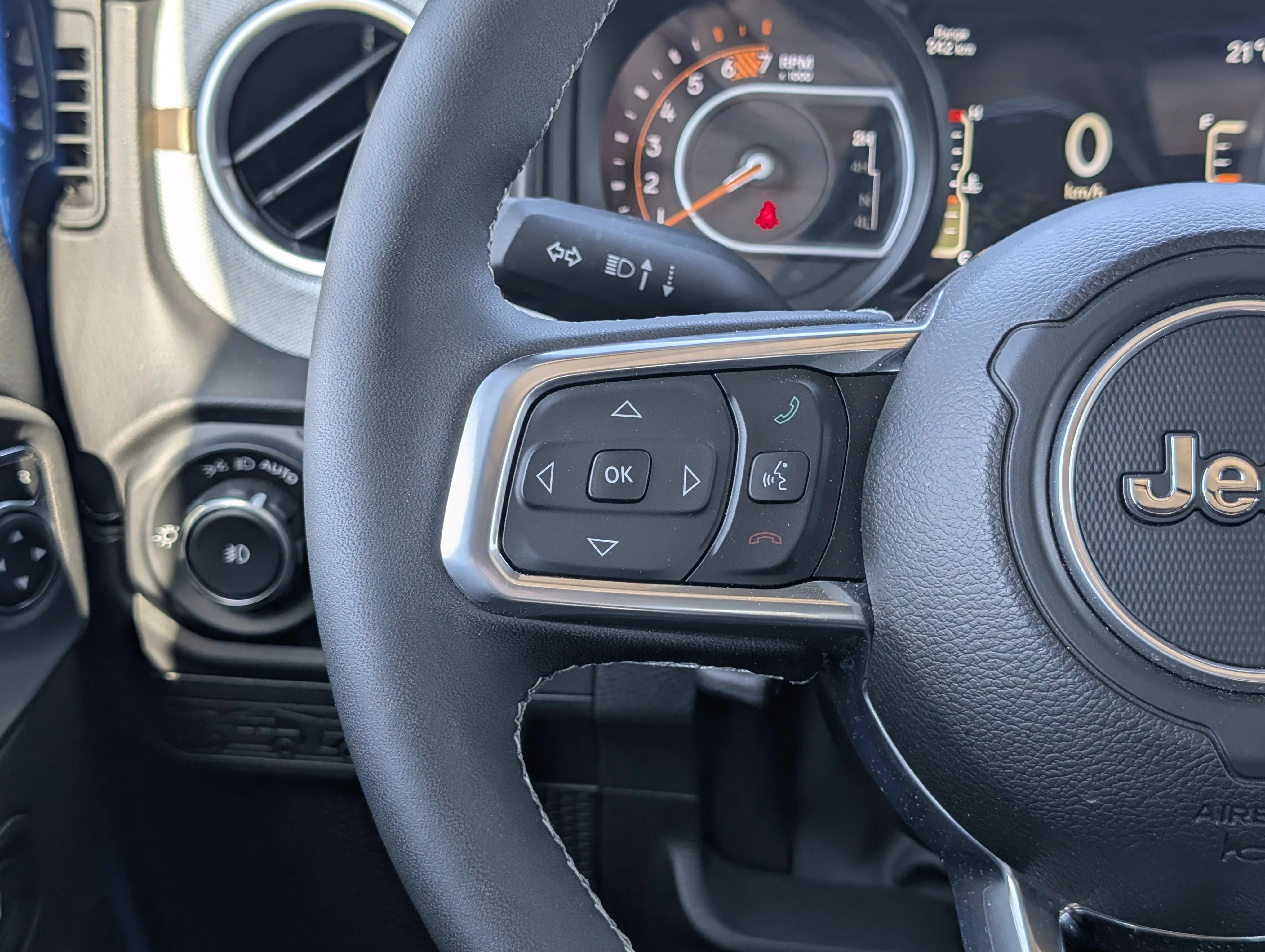 New 2025 Hydro Blue Pearl Jeep Sahara image 24