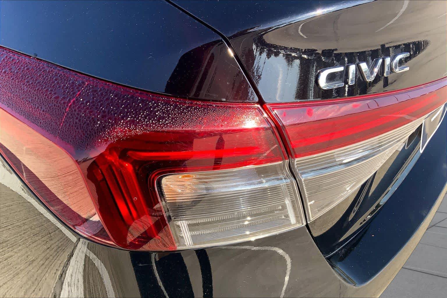 Used 2025 Crystal Black Pearl Honda LX image 28