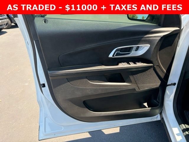 Used 2017 SUMMIT WHITE Chevrolet LT image 12