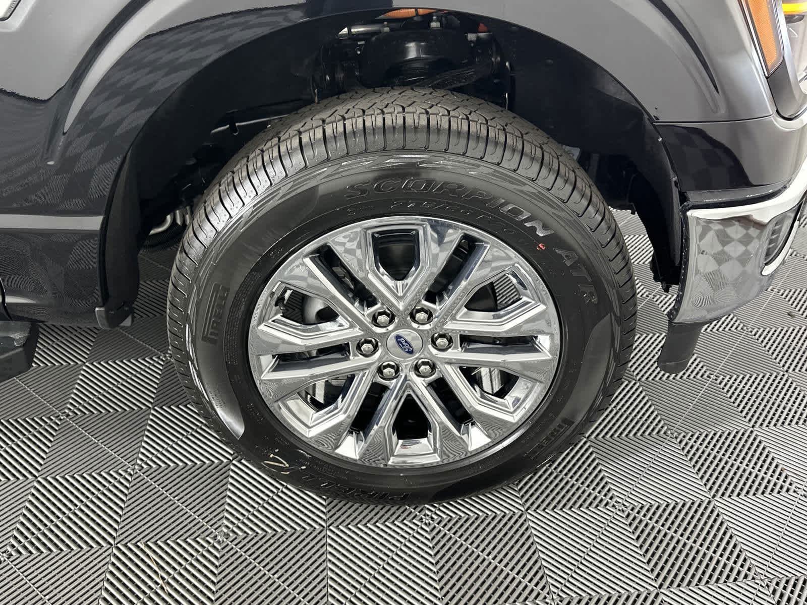 2025 Ford F-150 XLT - Photo 11