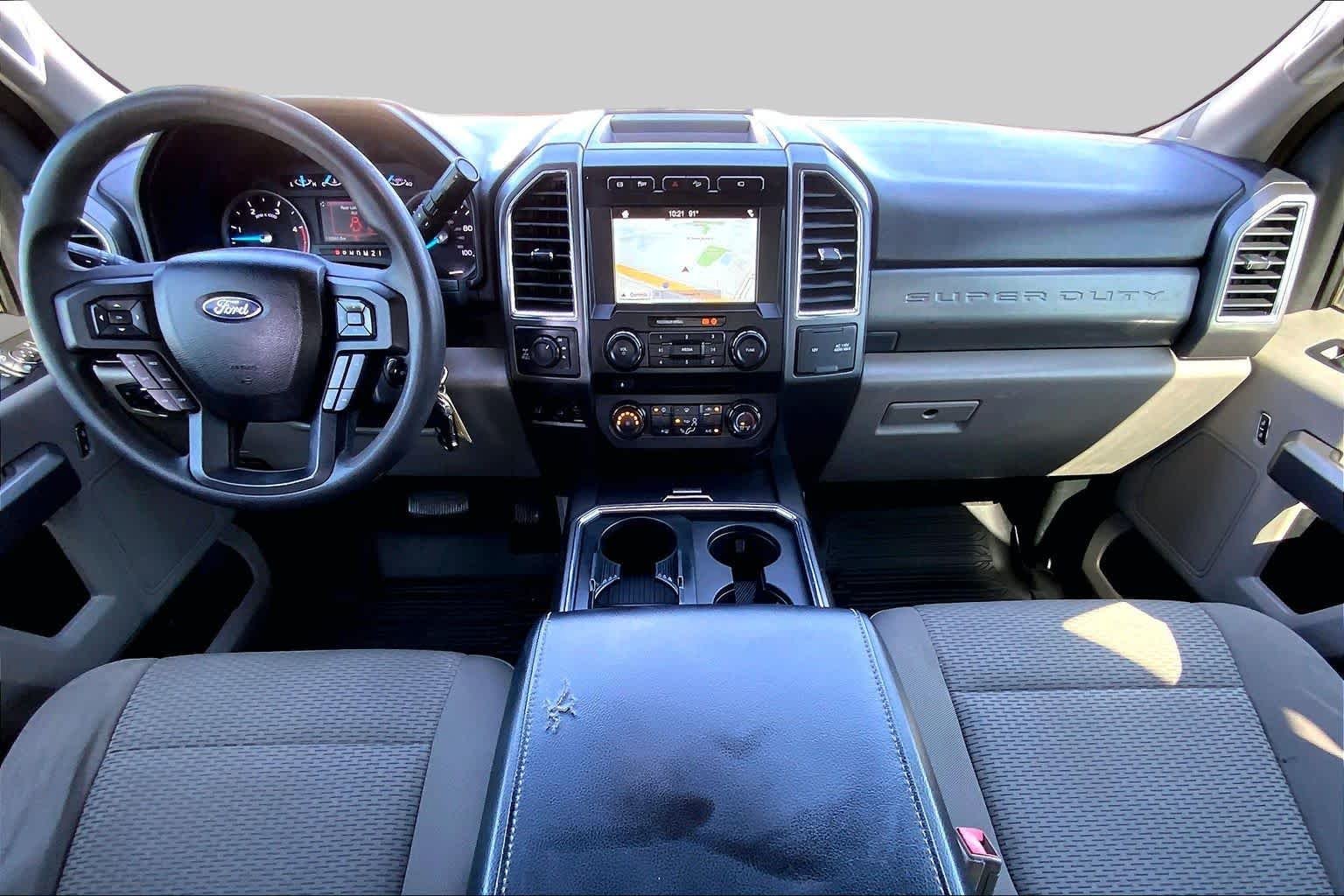 Used 2018 Magnetic Metallic Ford XLT image 14