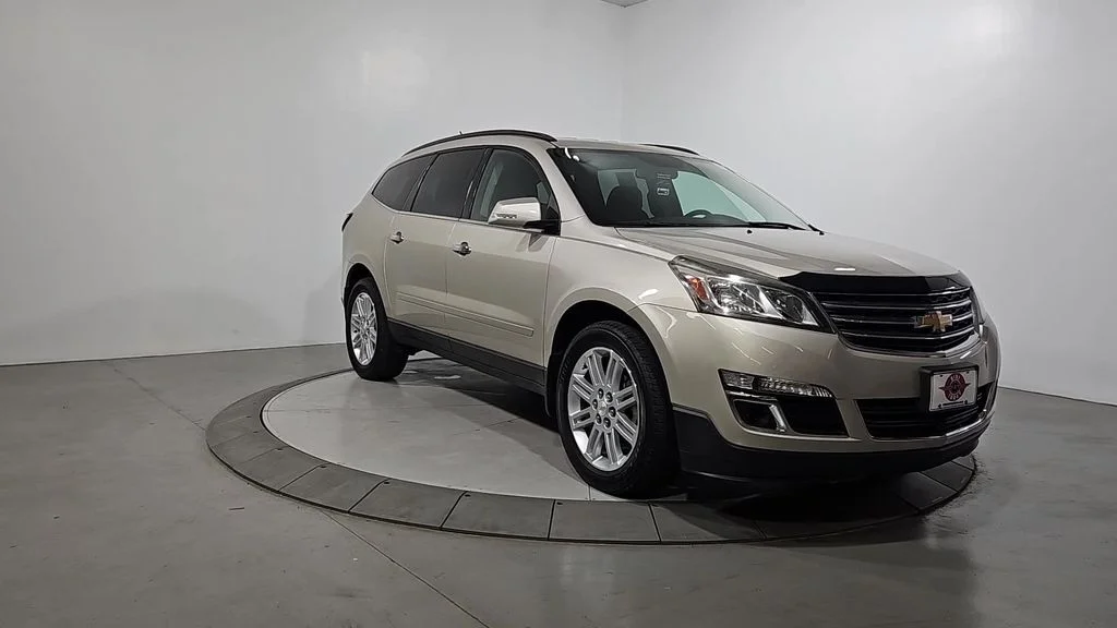 Used 2015 Gold Chevrolet LT image 8