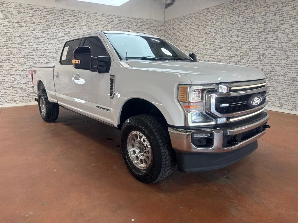 Used 2022 Oxford White Ford Lariat image 1