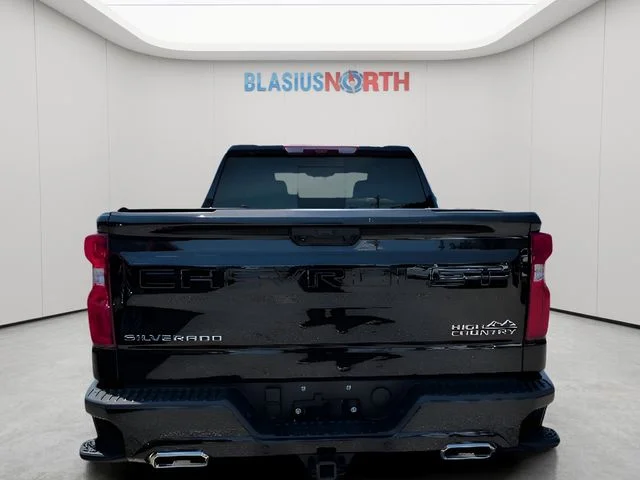 Used 2025 Black Chevrolet High Country image 8