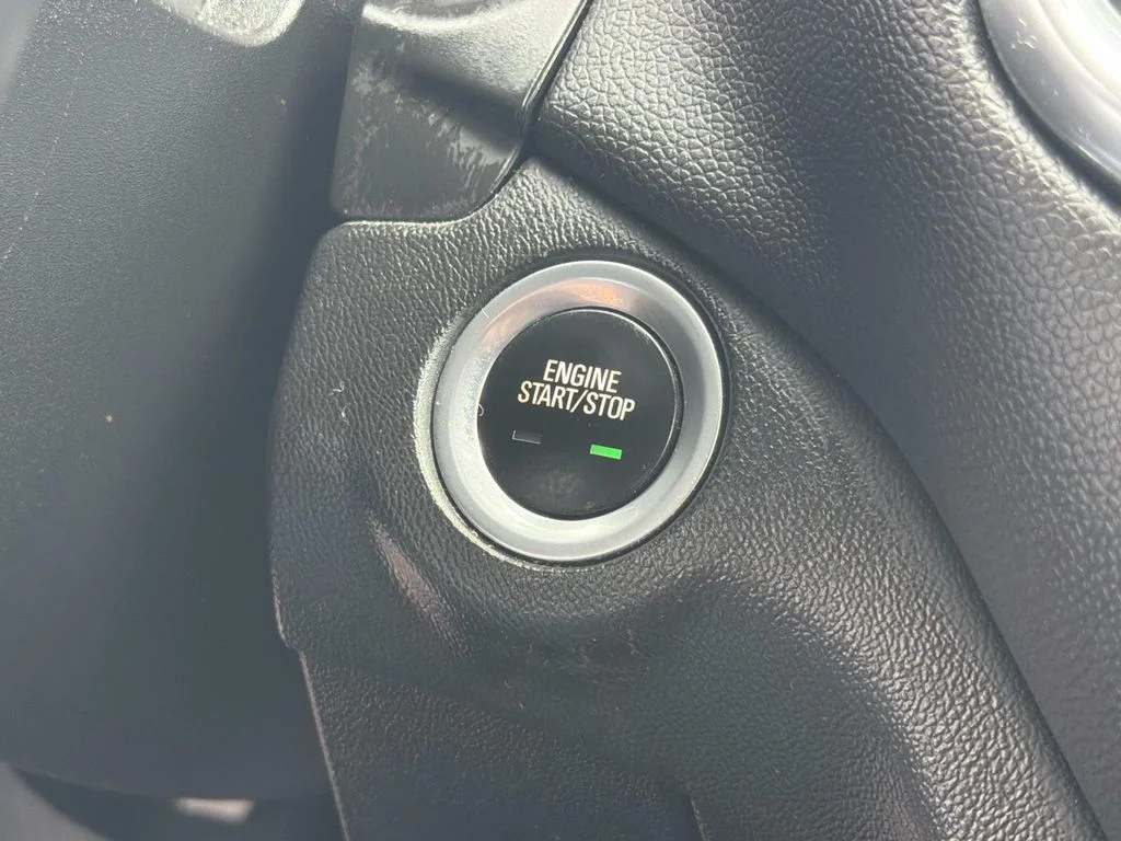 Used 2019 Red Chevrolet LT image 8